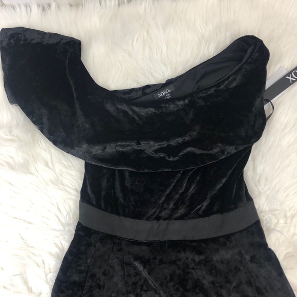 XOXO Velvet One Shoulder Ruffle Jumpsuit - Picture 5 of 7